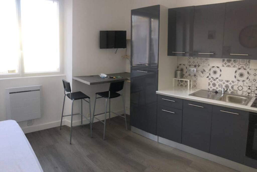 Yannadal/Studio Cosy Avec Vraie Cuisine A Recouvrance/ Proche Tram/Bus Et Proximite Avec L'Arsenal Apartman Breszt Kültér fotó